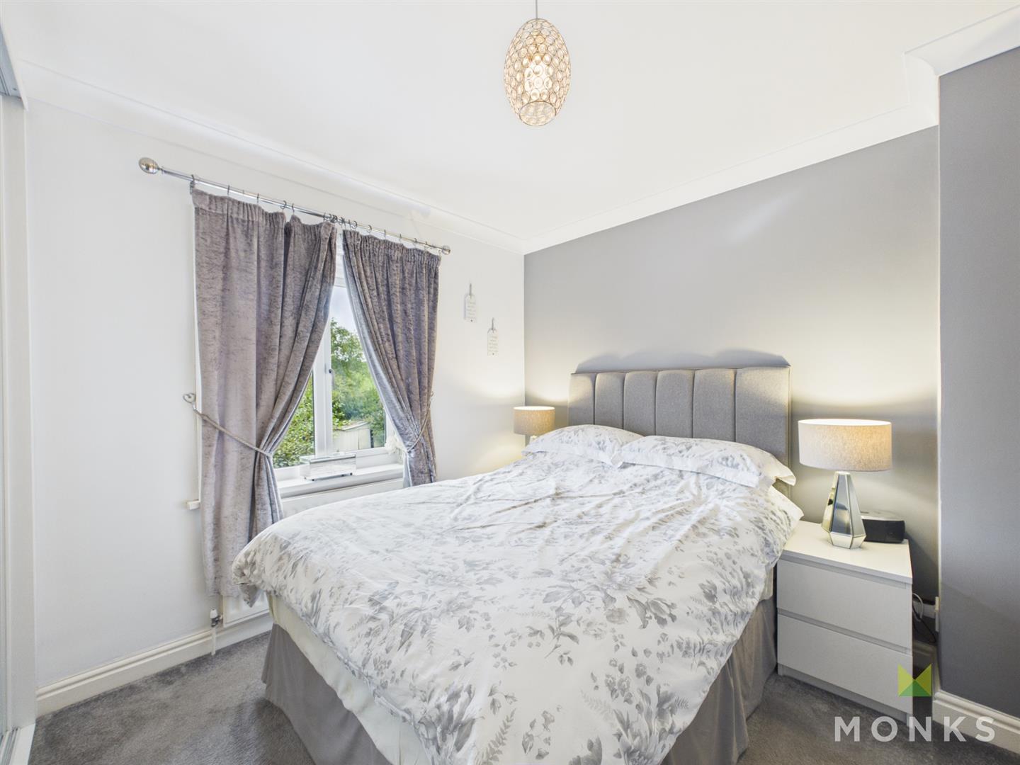 97 Llwyn Road, Oswestry, SY11 1EW For Sale